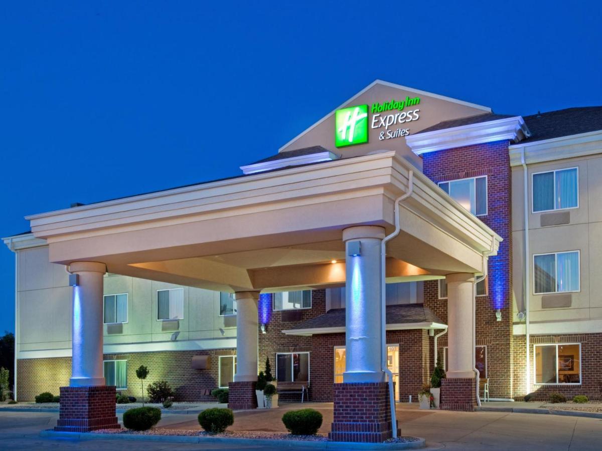Holiday Inn Express & Suites - Dickinson, An Ihg Hotel Exterior foto